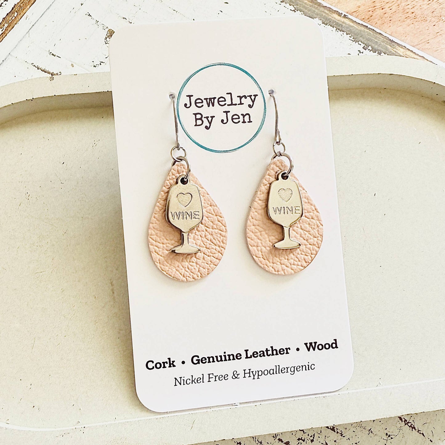 Small Teardrop: Blush w/Wine Charm