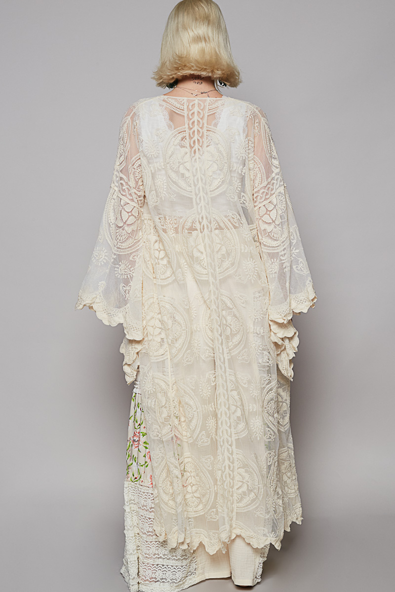 Embroidery POL Flair Cardi One Size