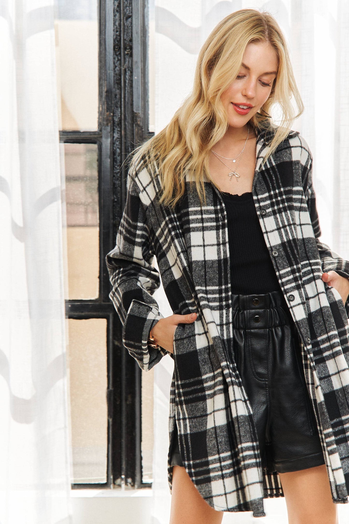 BUTTON DOWN FLANNEL SHACKET POCKETS