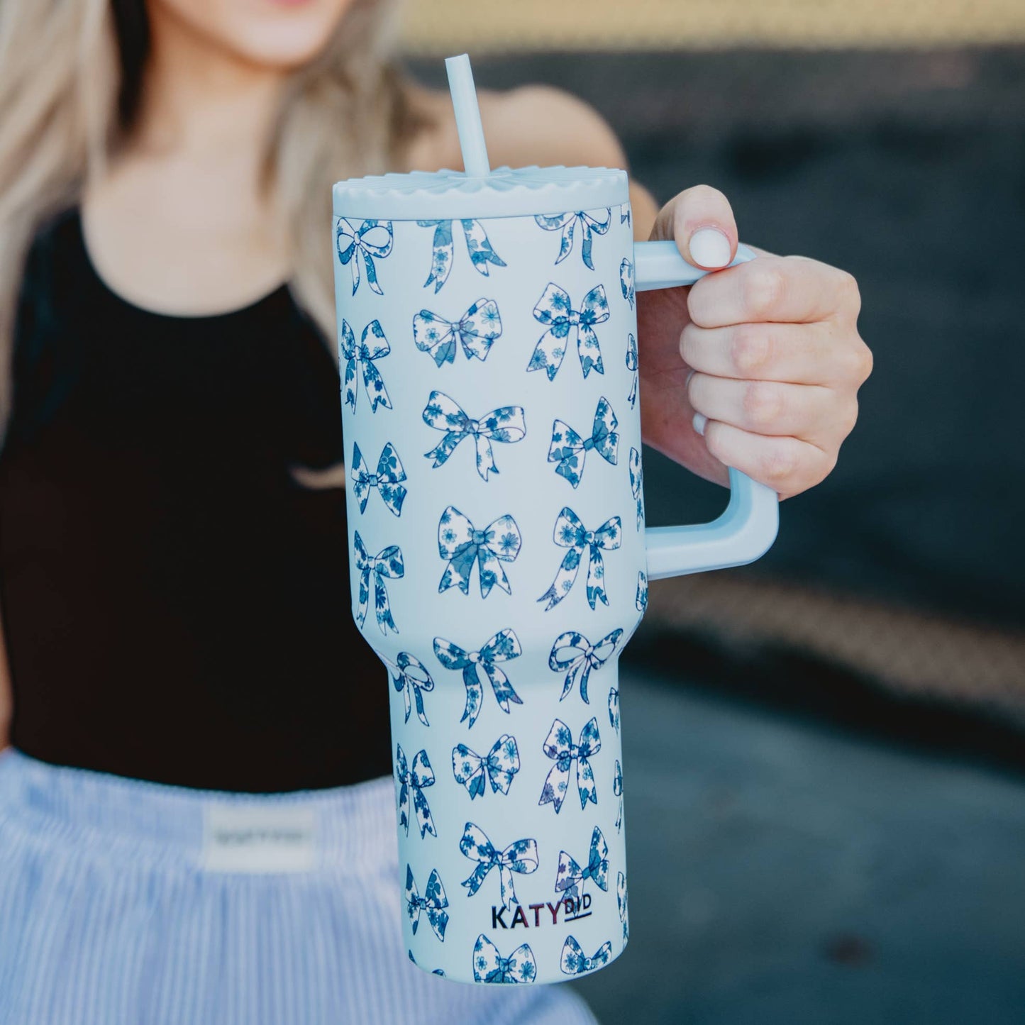 Chinoiserie Coquette Bows Mother's Day 38 Oz Tumbler