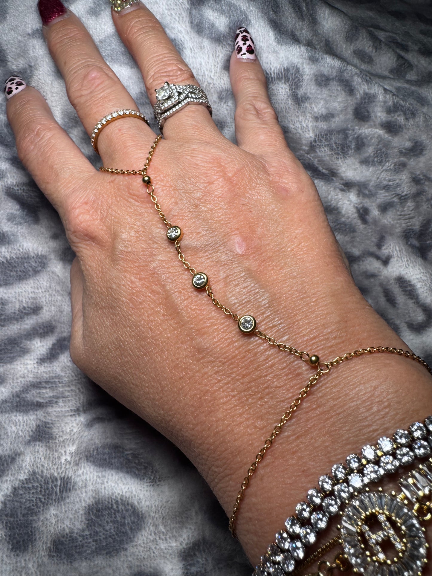 HOOKED ON YOU Bentley 18K gold Bracelet/ring