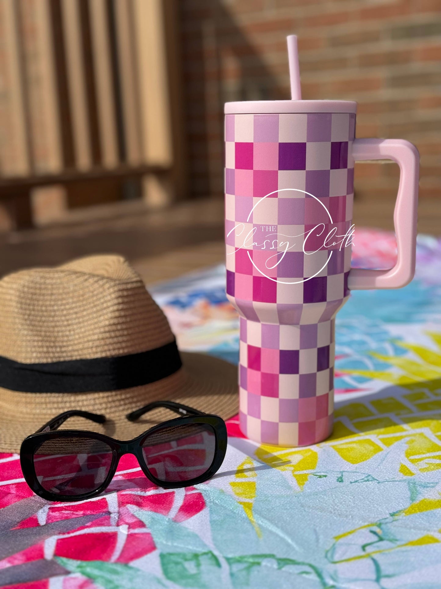 Simple Pink Checkered Tumbler 40 oz