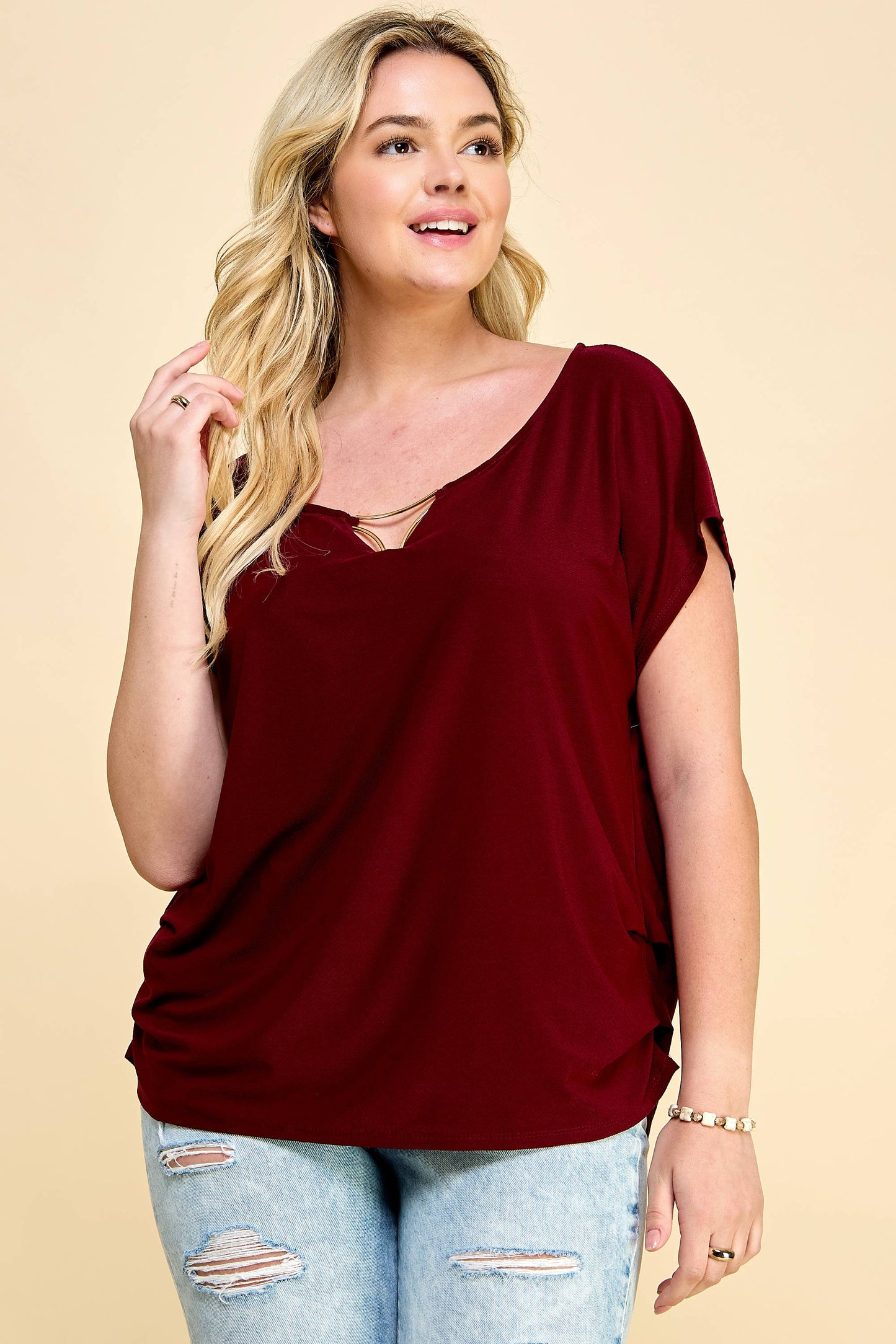 PLUS SIZE GOLD TRIM BAR BROUND NECK TOP
