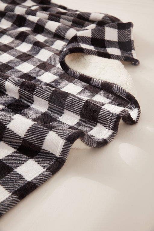 "Black & White Plaid" Footed Flannel Throw 50"x70"