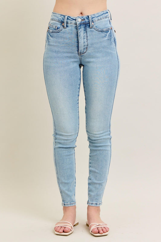 Judy Blue MID RISE tummy control