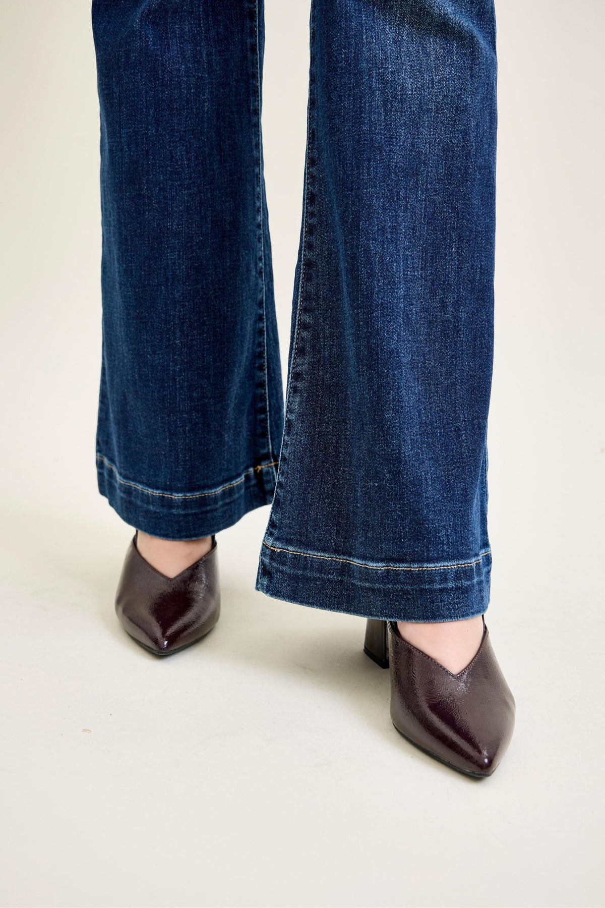 PETITE HW TROUSER FLARE JUDY BLUE JEAN