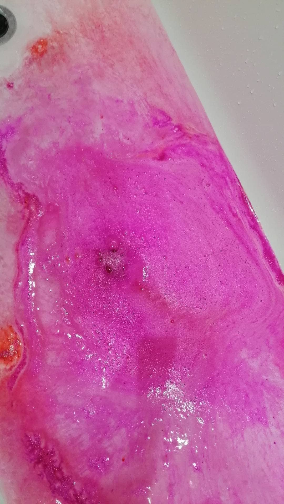 SWEET KISS bath bomb
