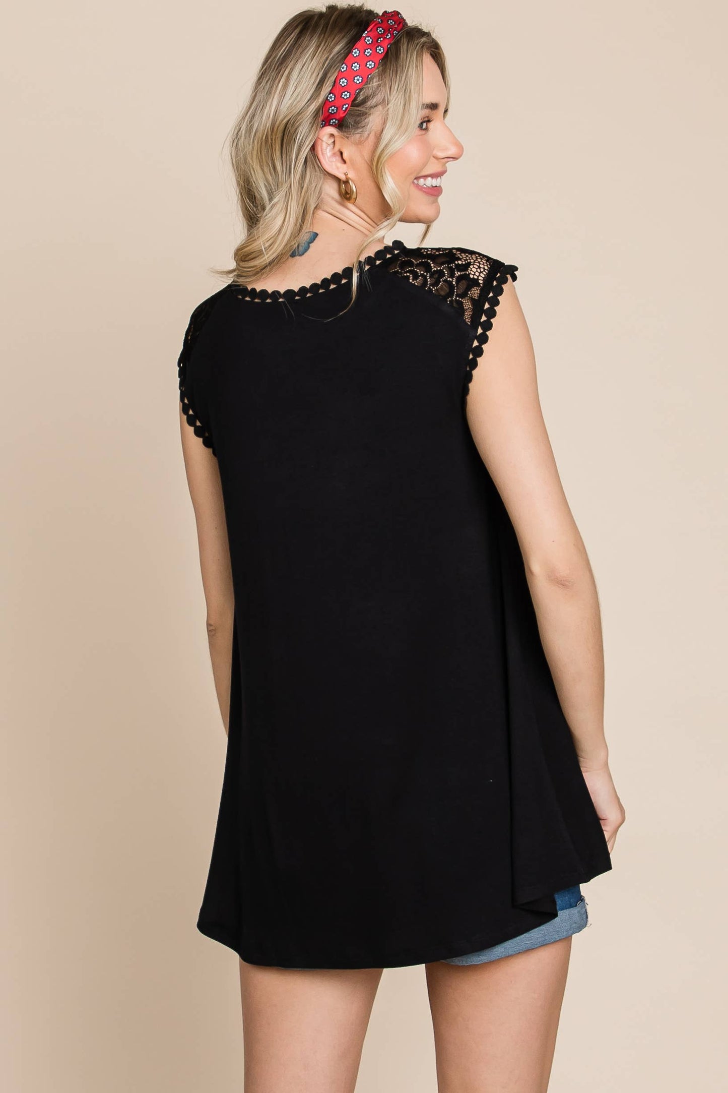 ETK-8814-PL Plus Size Solid Top with Lace Contrast Neckline