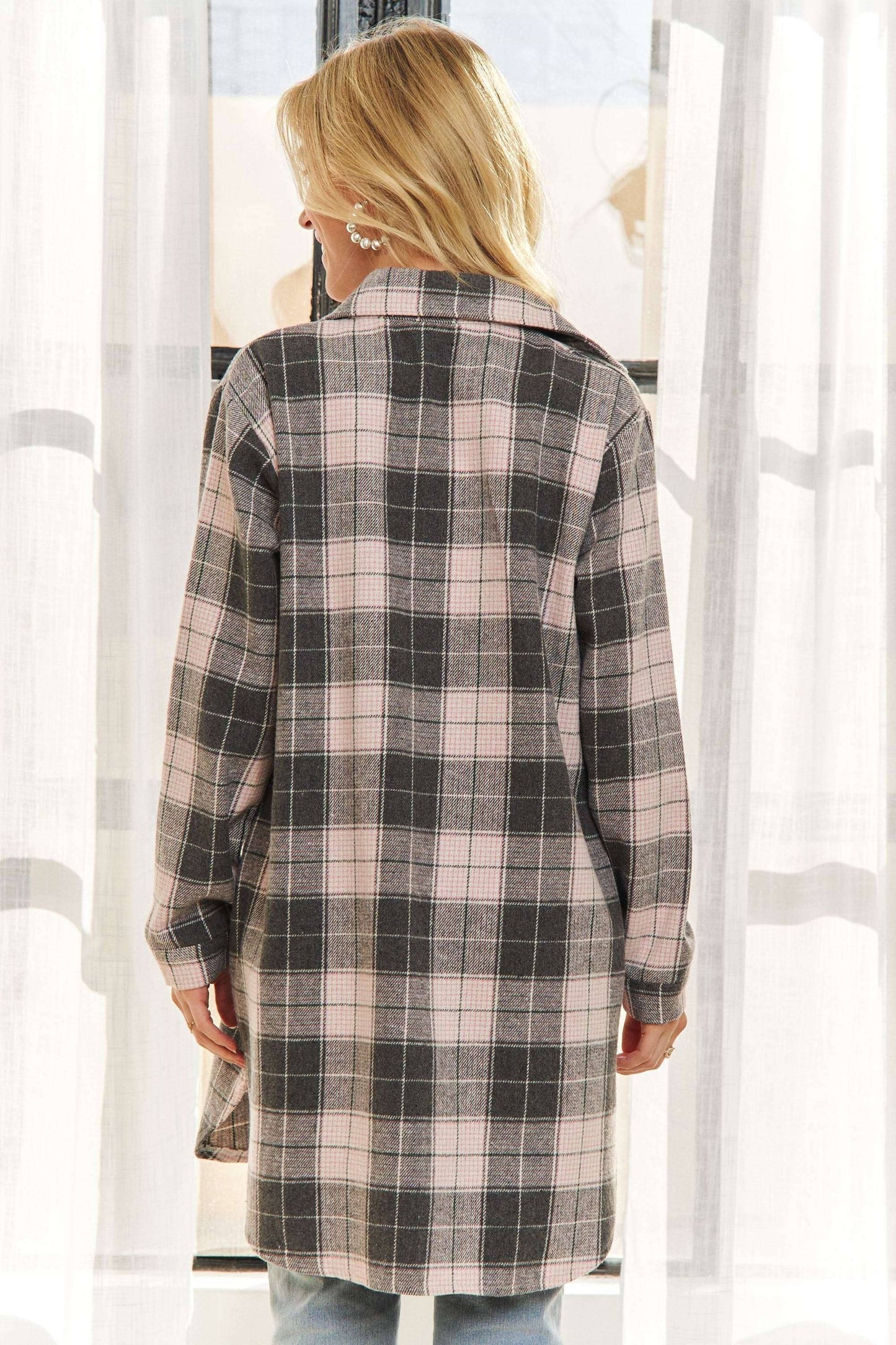 BUTTON DOWN PLAID SHACKET
