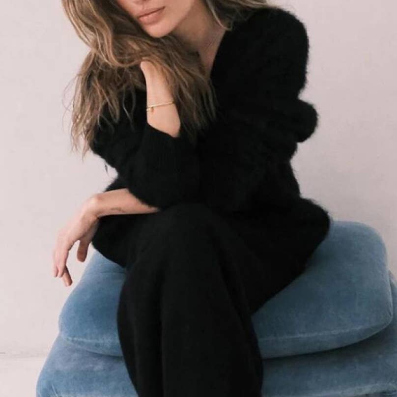 Demure Fluffy Button-down V-neck Cardigan