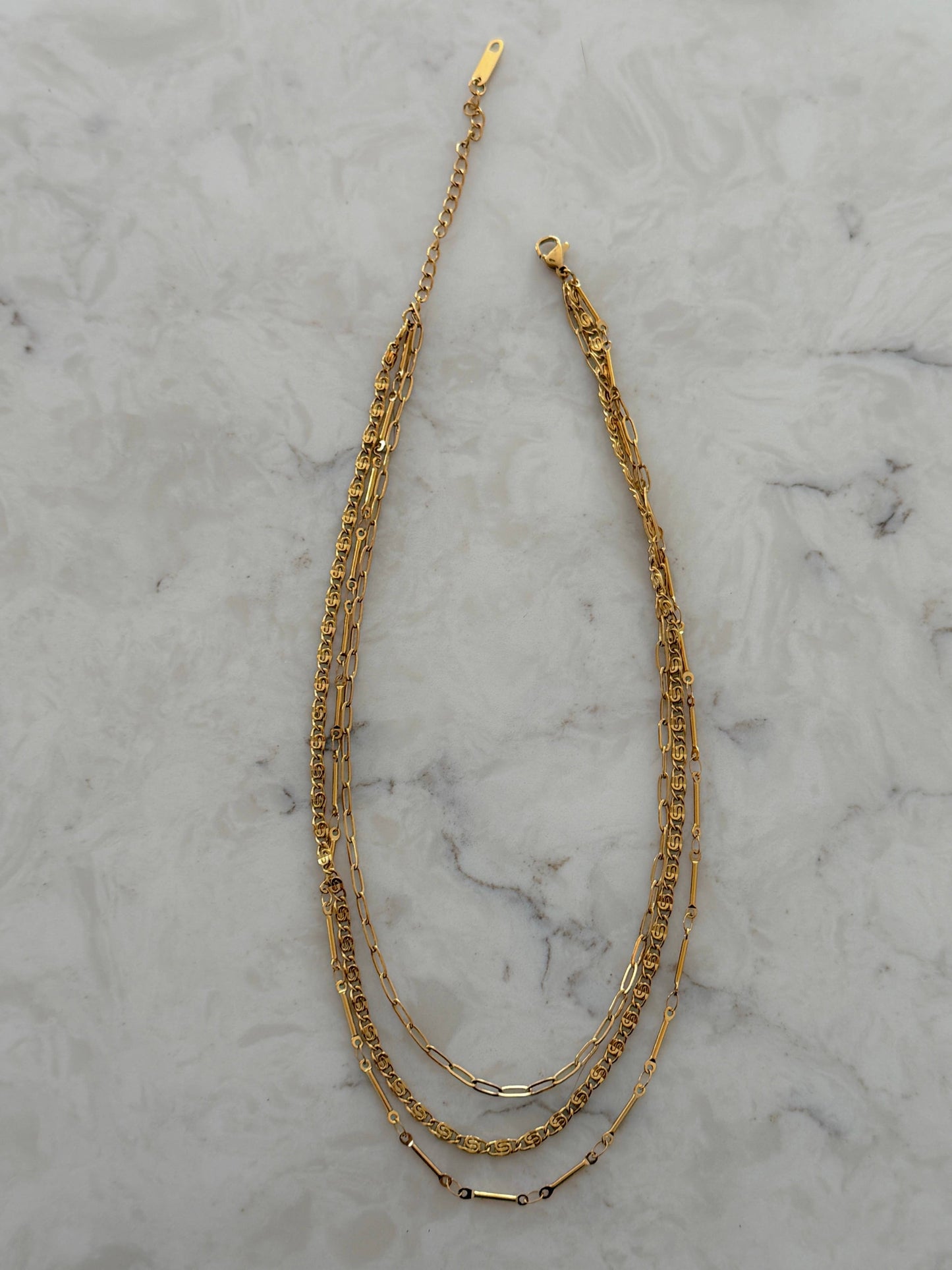 Chansutt TRIPLE LAYERED NECKLACE