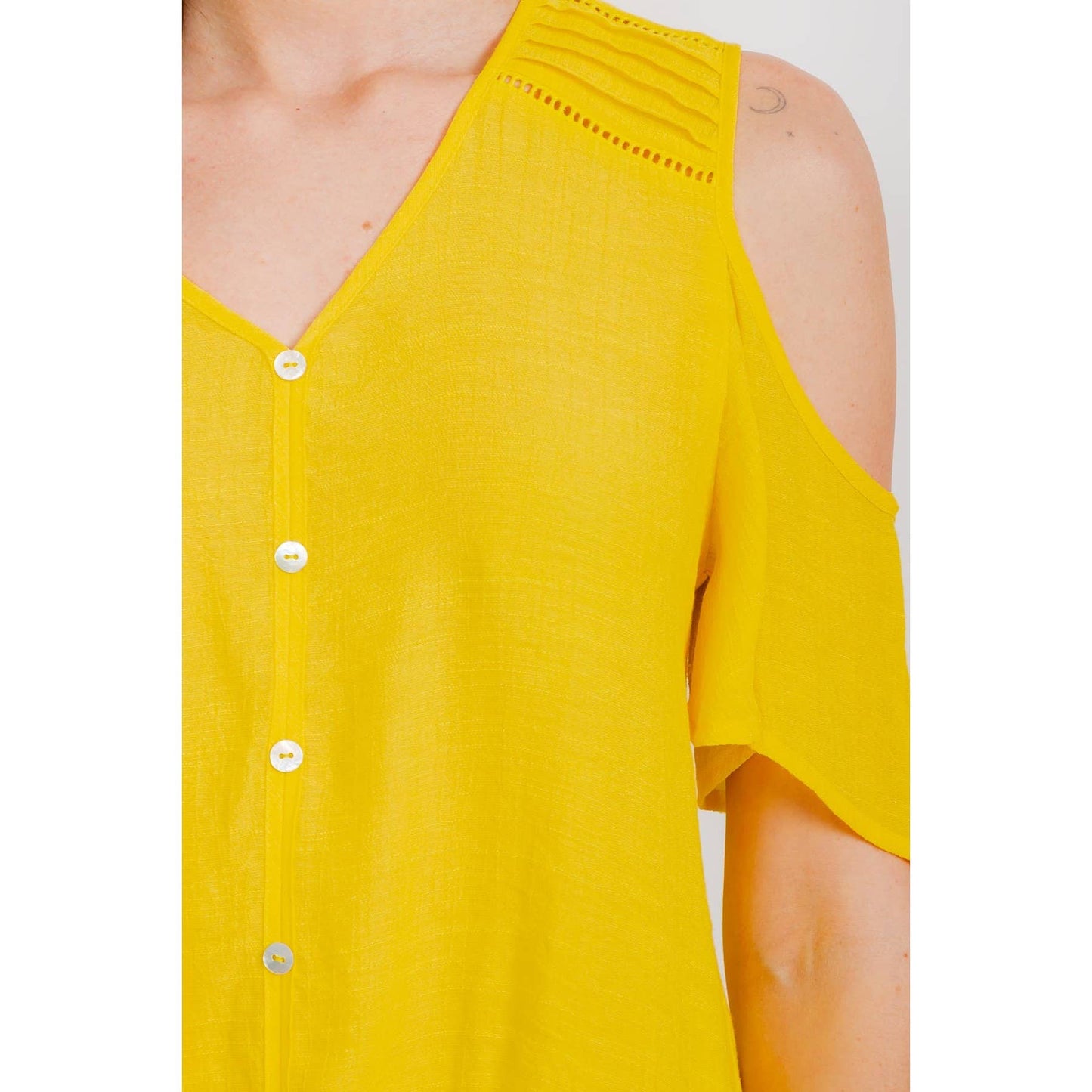 Give The Cold Shoulder Top