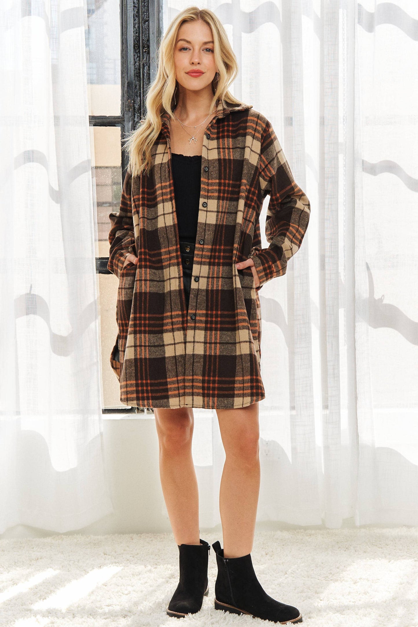 BUTTON DOWN FLANNEL SHACKET POCKETS
