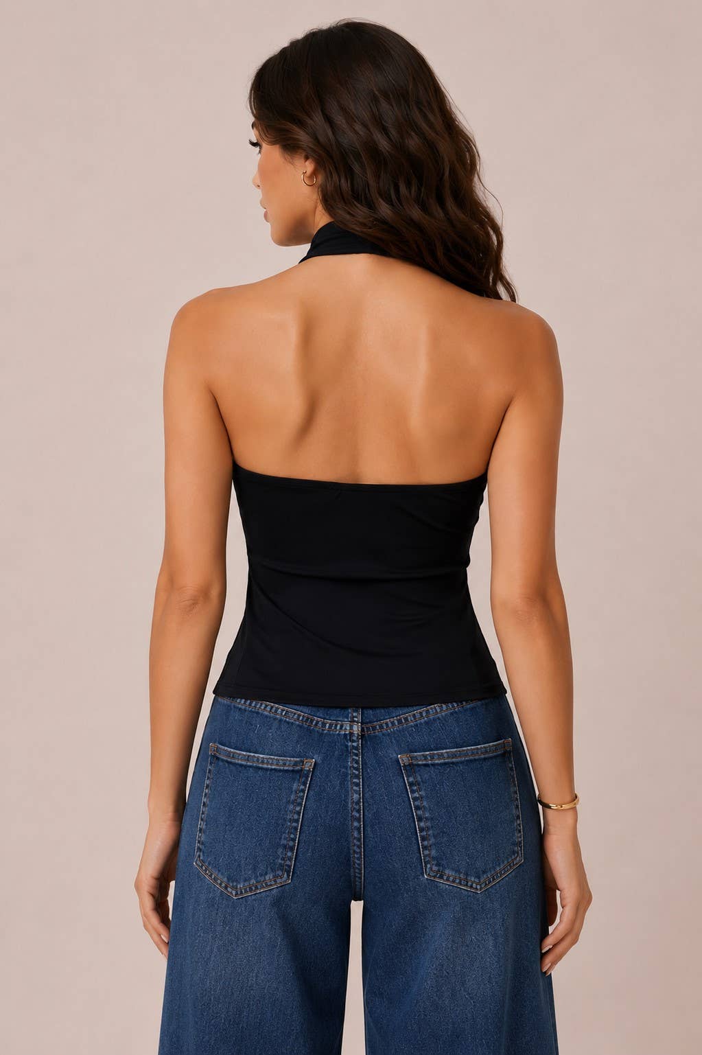 SEXY & I KNOW IT HALTER TOP