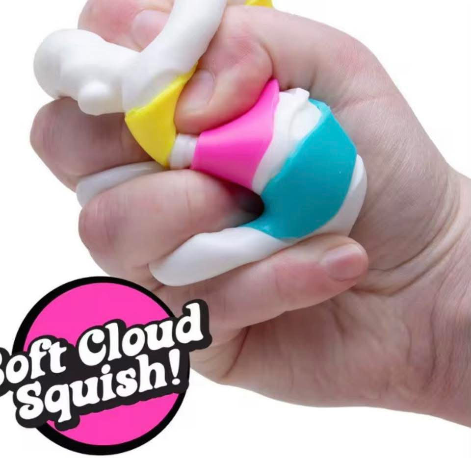 VIRAL SQUISHES + KIDS PICKS