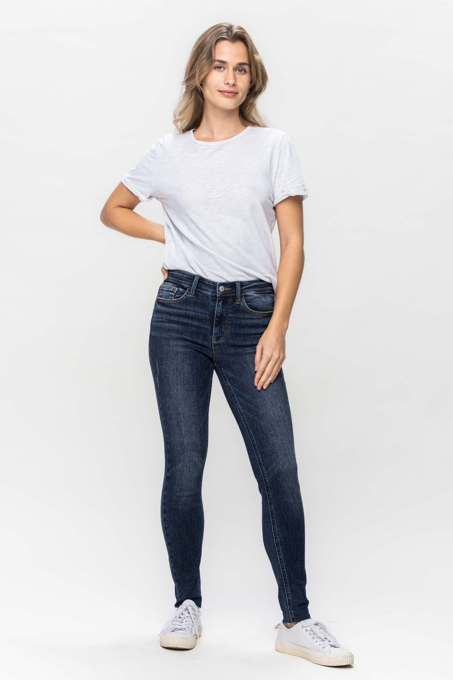 Dark Skinny Frayed Judy Blue