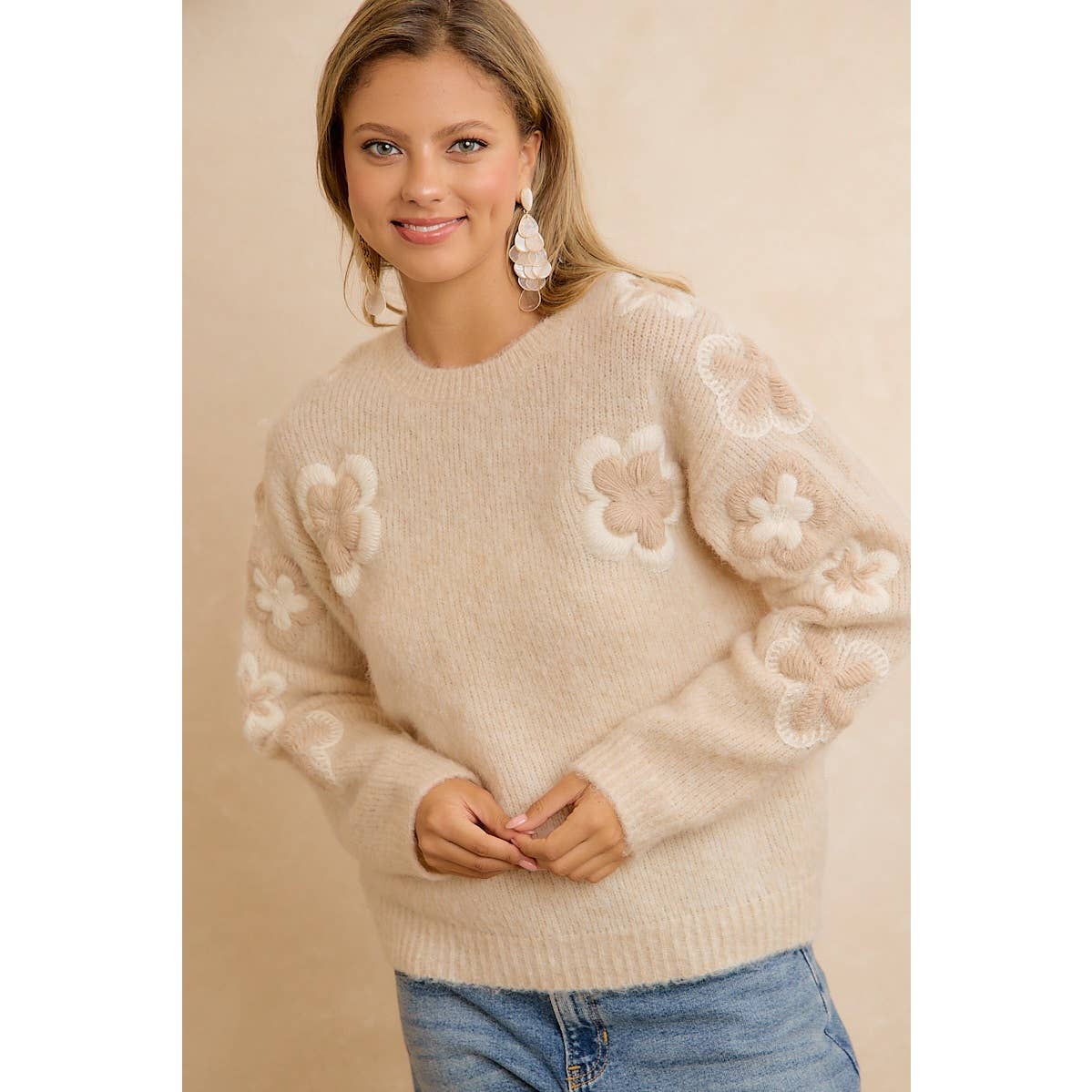 ELEGANT 3D FLORAL BIBI SWEATER SHIPS OCT 20th
