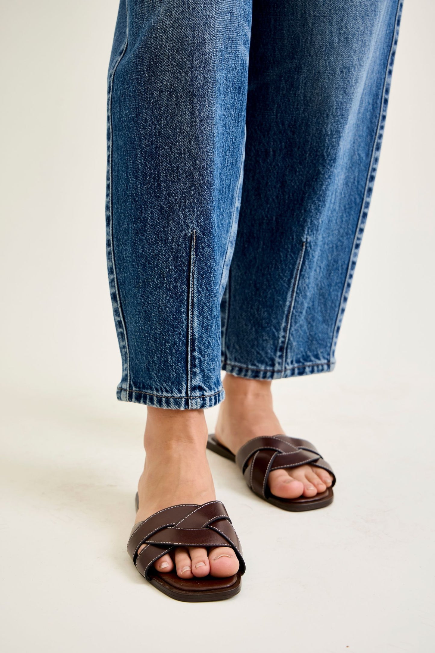 Rigid Magic Barrel Judy Blue Jean