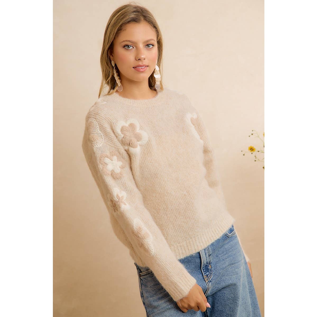 ELEGANT 3D FLORAL BIBI SWEATER SHIPS OCT 20th