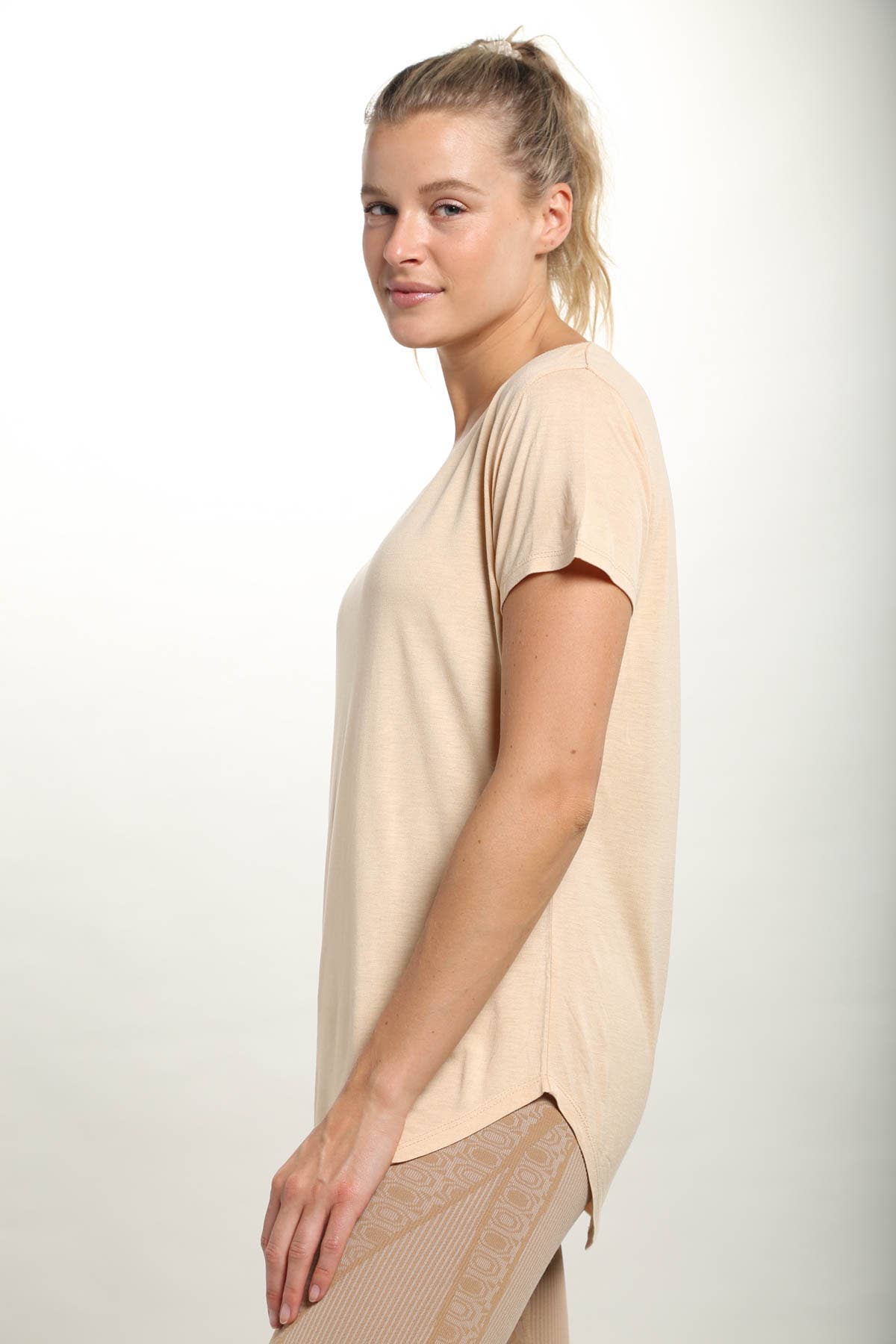 Essential Wave Side Top