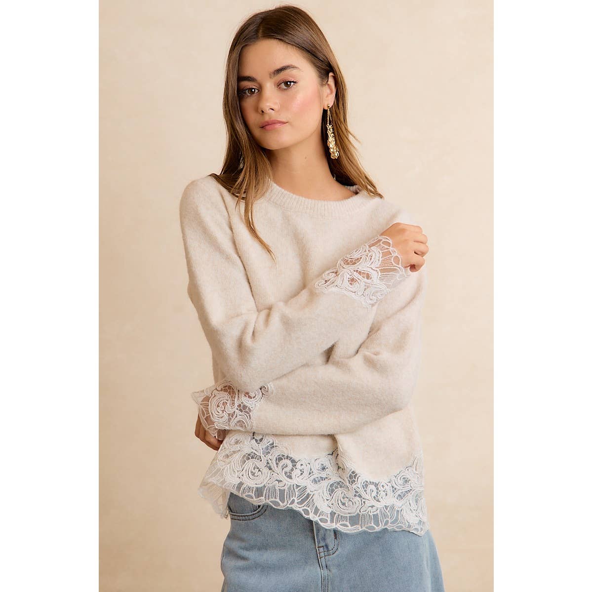 LACE HEM DETAIL CREW NECK SWEATER