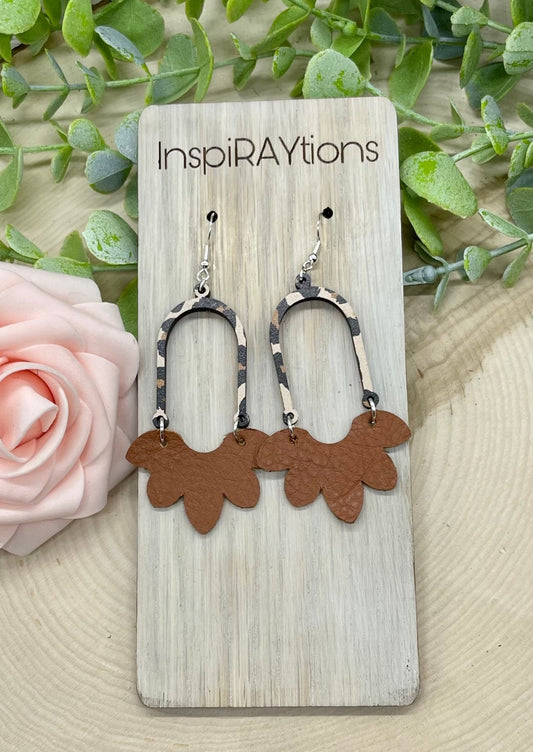 Adorable handmade wood leopard arch earrings with scalloped camel leather - 1