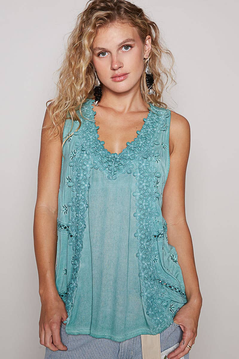 POL Sleeveless lace top