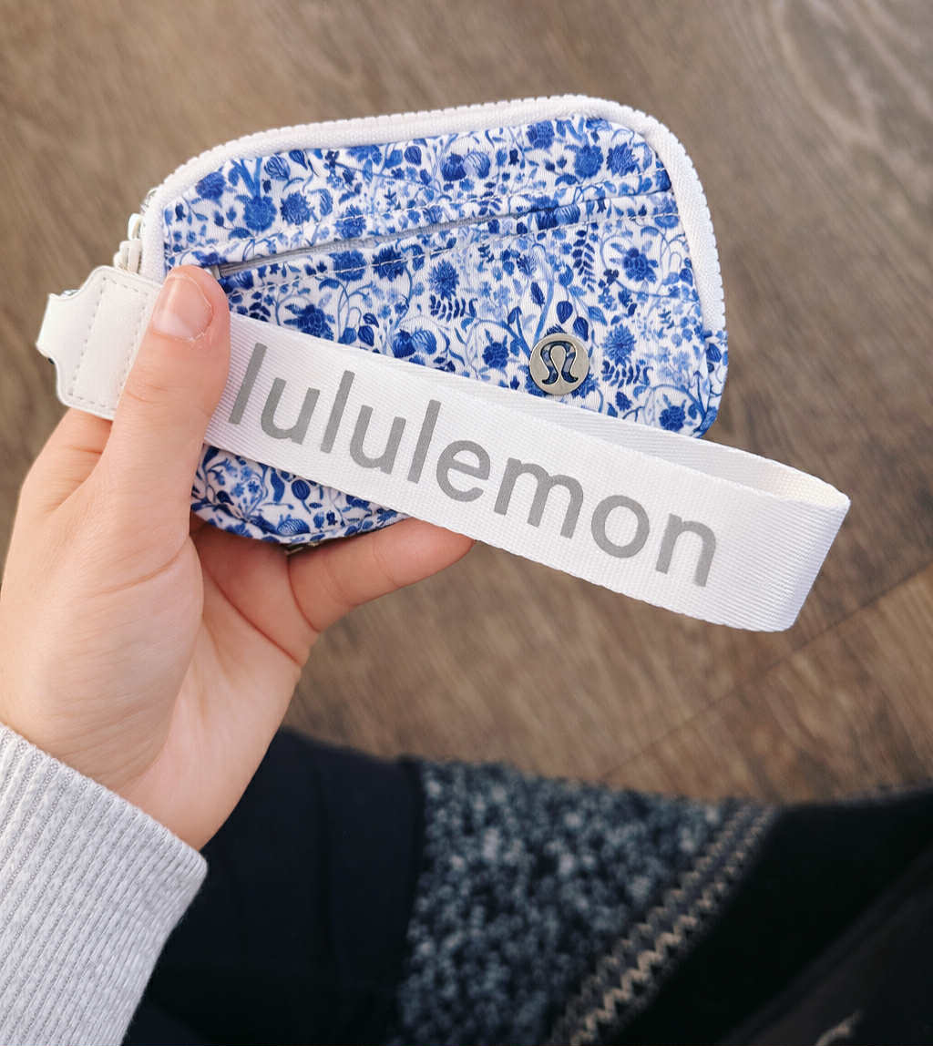 LL Wristlet