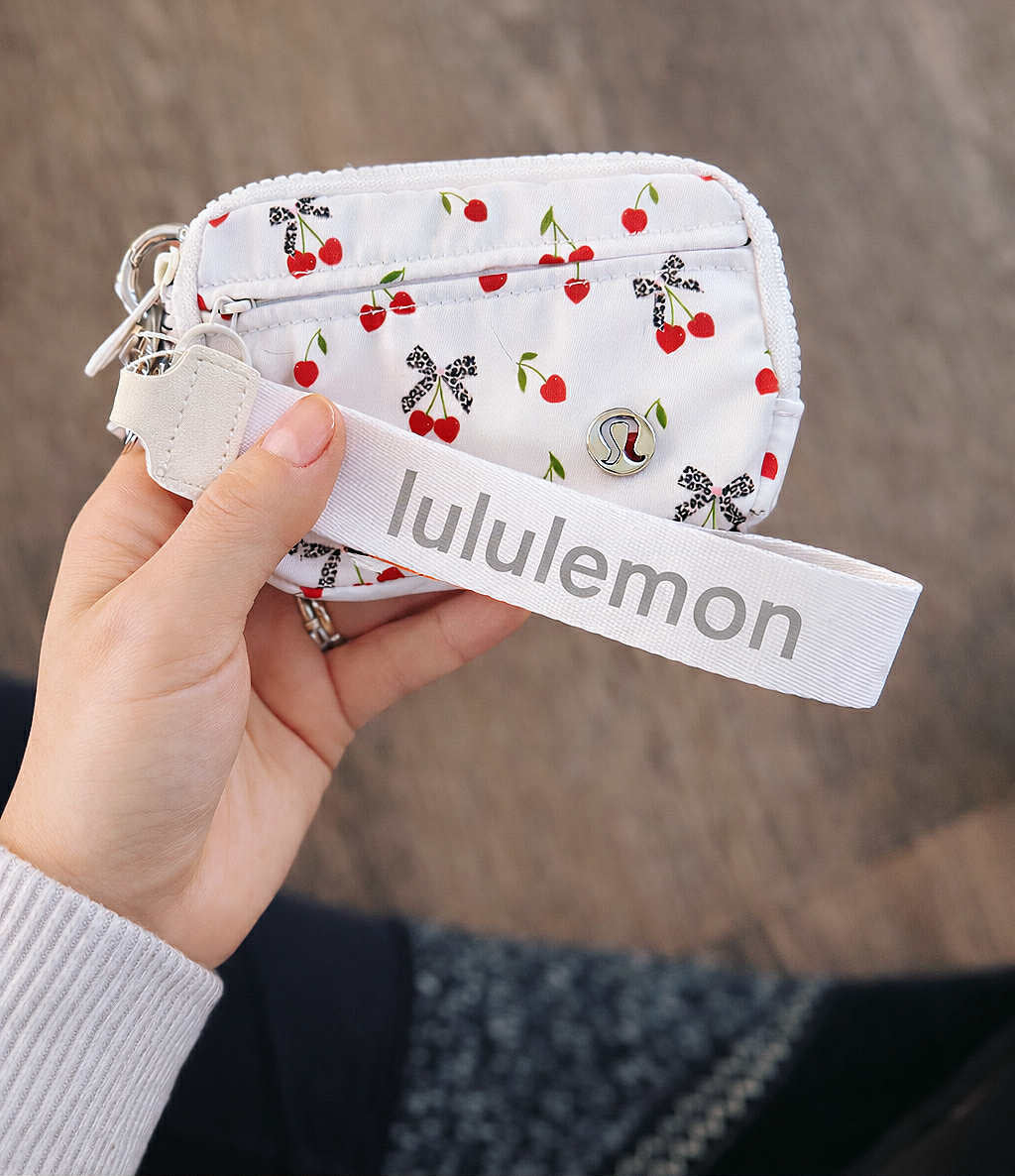 LL Wristlet