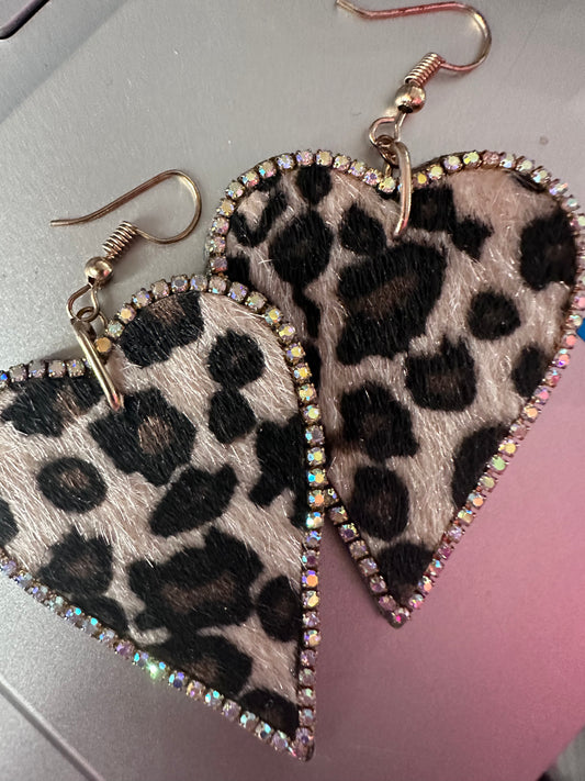 CC Earrings Leopard