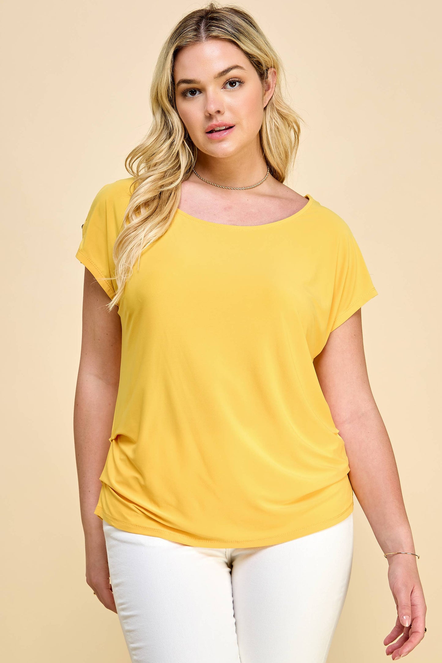 PLUS SIZE SHORT SPLIT SLEEVE  SCOOP NEAK TOP