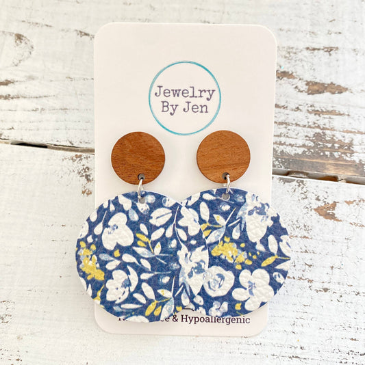 Wood Stud Earring: Navy Floral