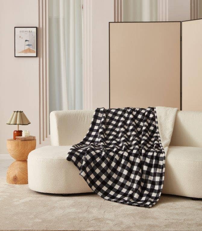 "Black & White Plaid" Footed Flannel Throw 50"x70"