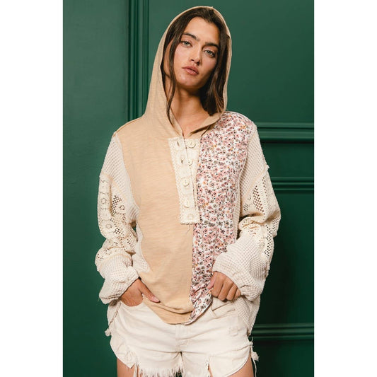 JERSEY WITH LACE BUTTONED BIBI HOODIE